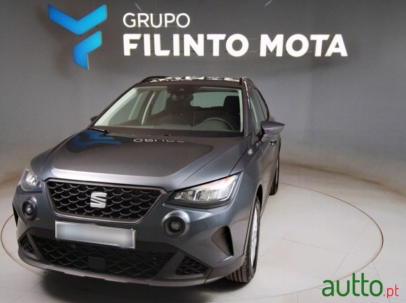 2022' SEAT Arona 1.0 Tsi Style photo #6