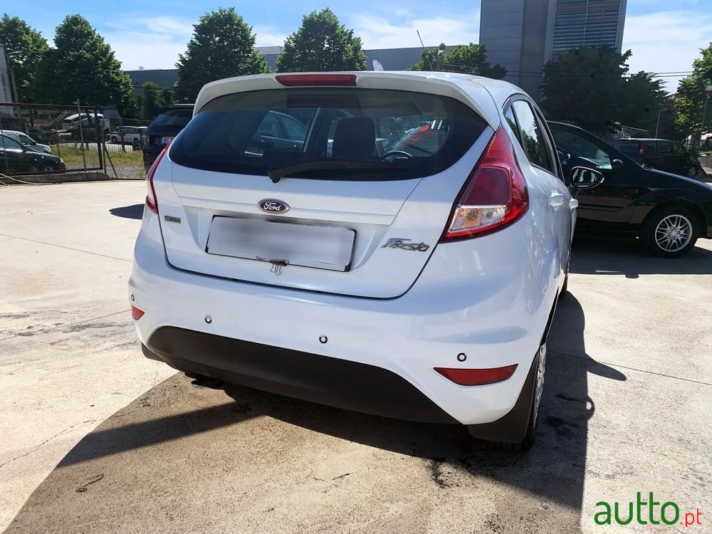 2013' Ford Fiesta 1.6 Tdci Trend photo #6