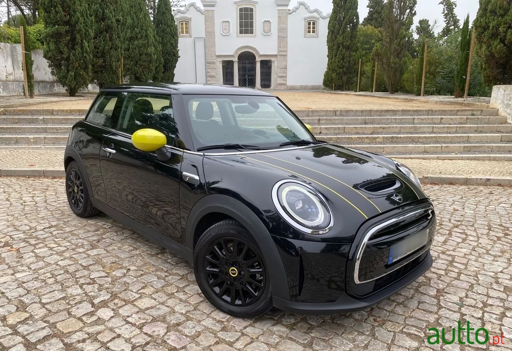 2021' MINI Cooper Se 3 Portas photo #1