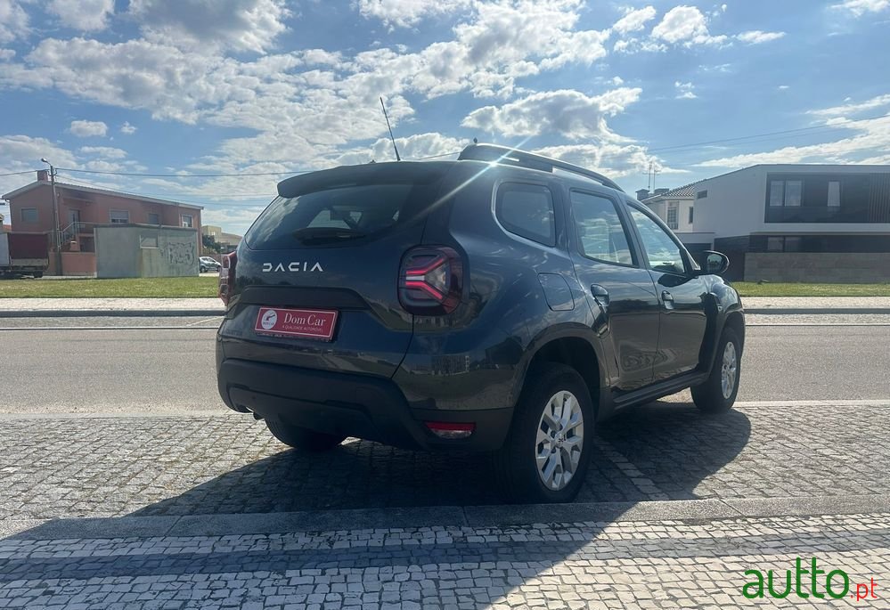 2023' Dacia Duster photo #2