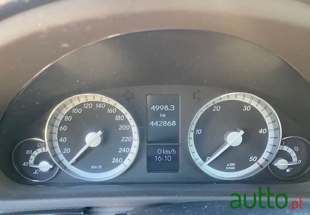 2007' Mercedes-Benz C-220 photo #5