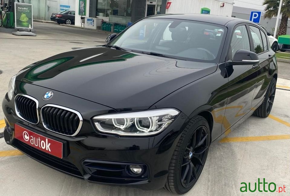 2017' BMW 120 photo #3