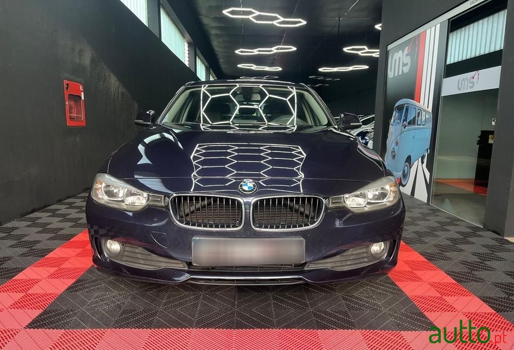 2014' BMW Série 3 D Touring photo #1