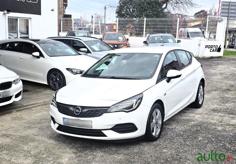 2020' Opel Astra 1.5 D S&S Edition photo #1
