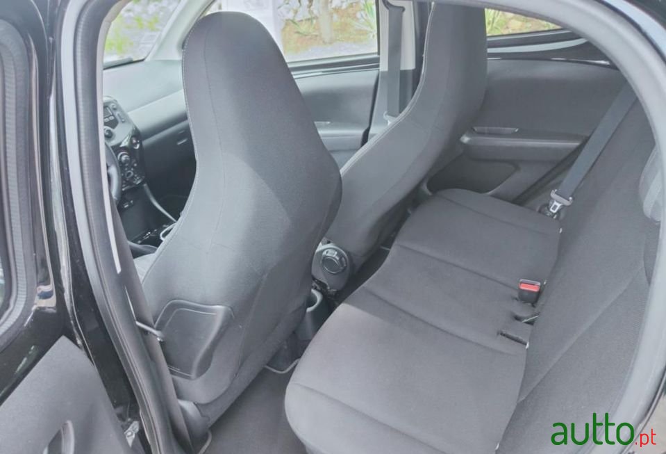 2019' Peugeot 108 photo #5