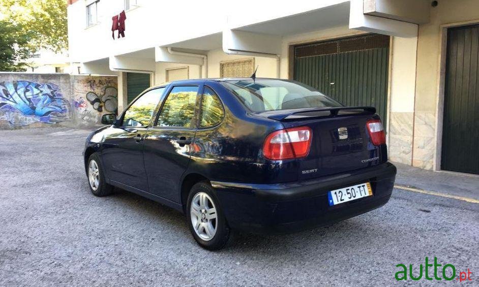 2002' SEAT Cordoba 1.4. photo #2