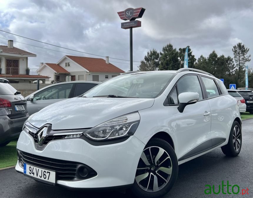 2014' Renault Clio Sport Tourer photo #1