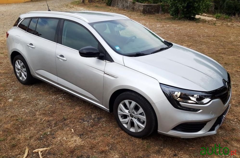 2019' Renault Megane Sport Tourer photo #5