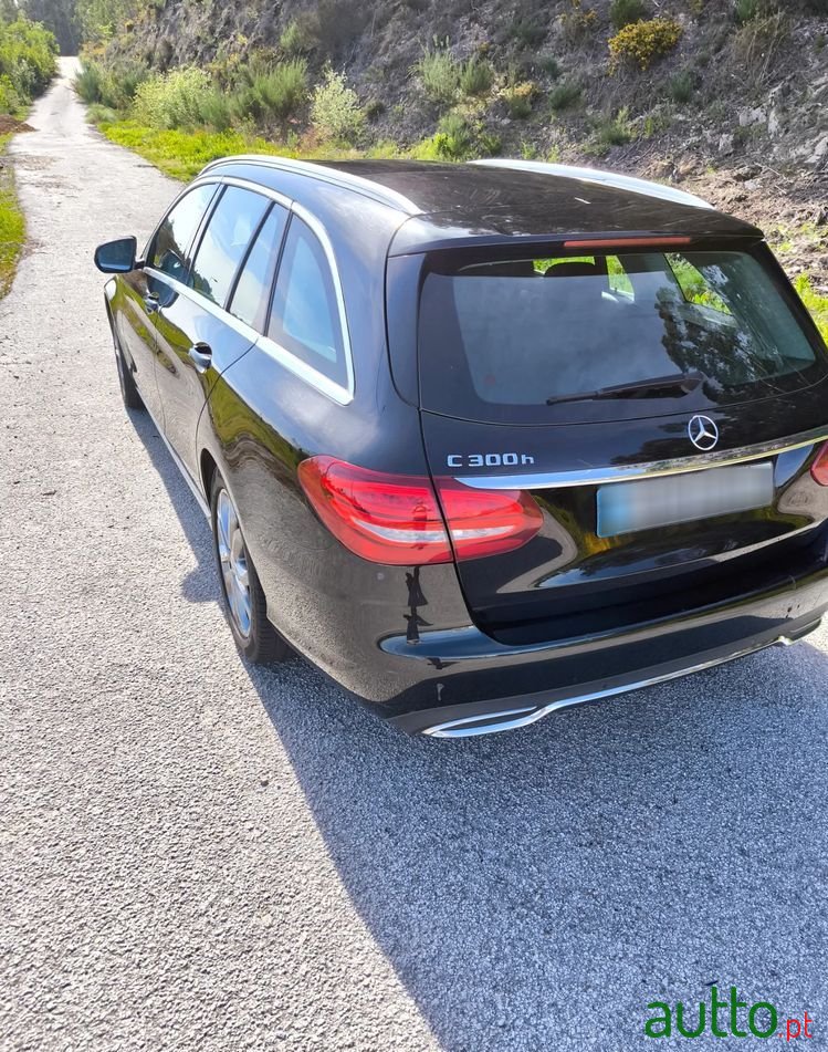 2017' Mercedes-Benz C 300 photo #3