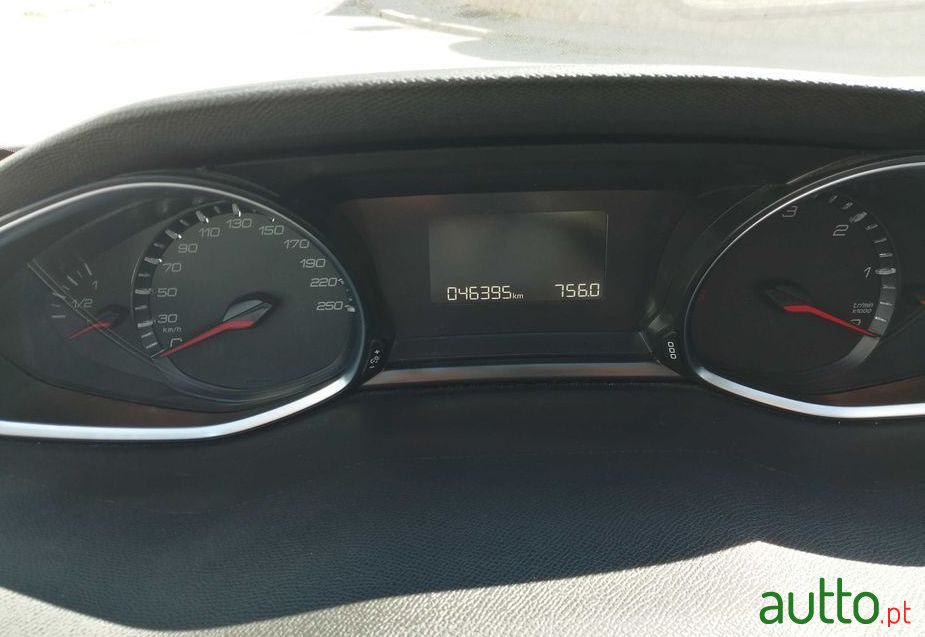 2016' Peugeot 308 Sw photo #2