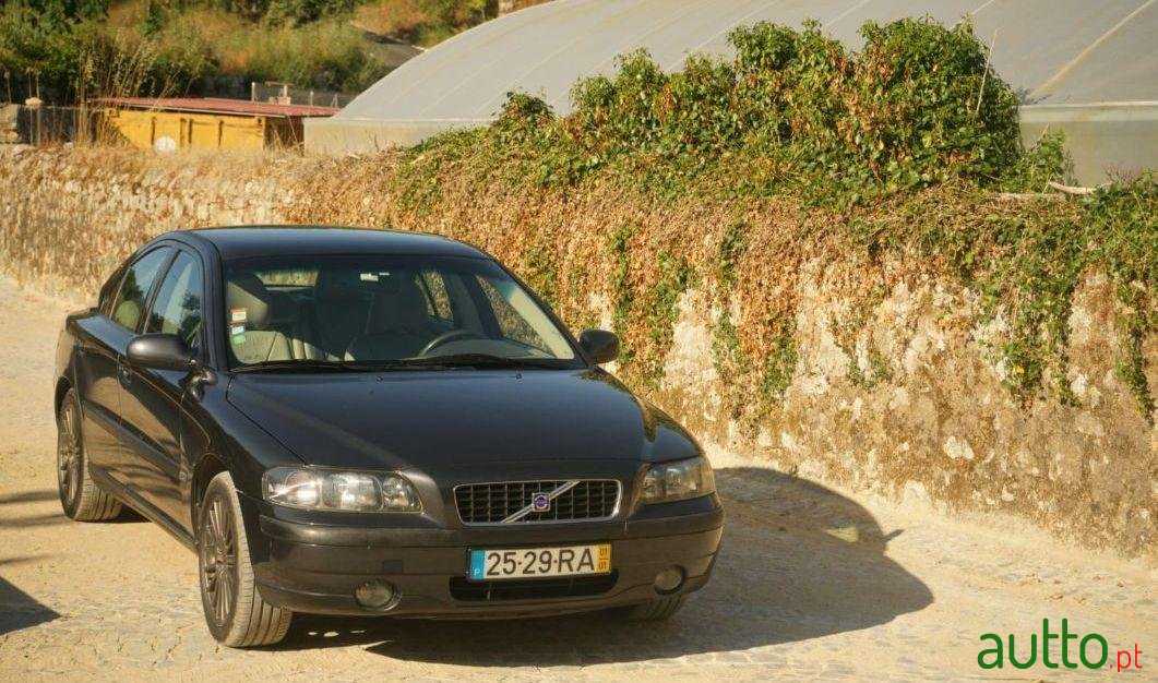 2001' Volvo S60 photo #3