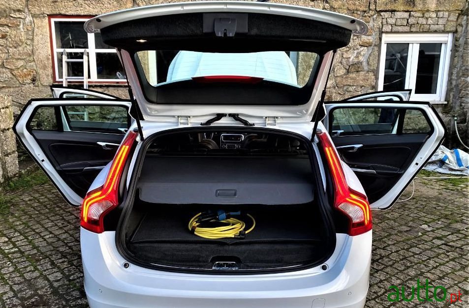 2013' Volvo V60 photo #1