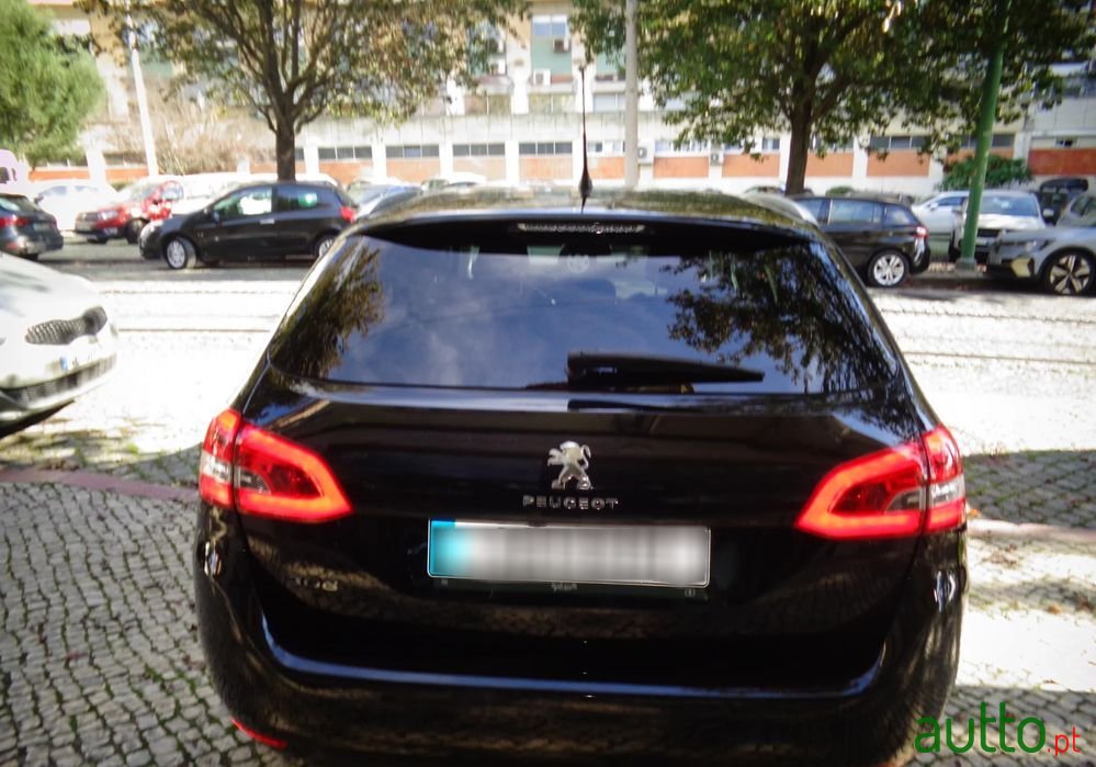 2020' Peugeot 308 Sw photo #6