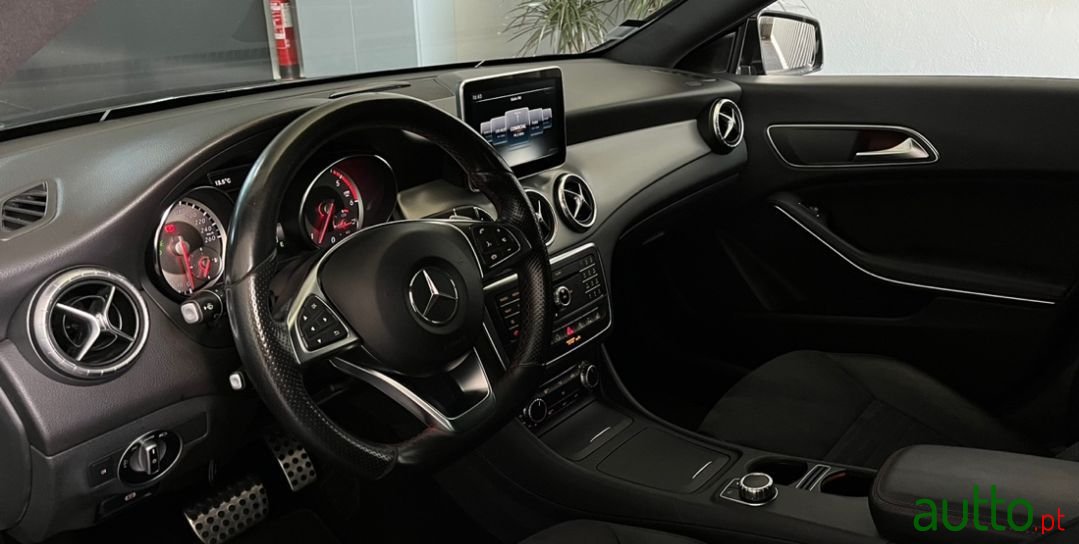 2015' Mercedes-Benz CLA 220 photo #6