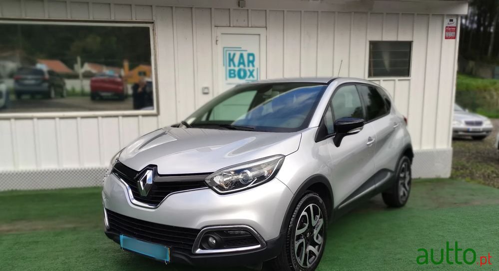 2015' Renault Captur 1.5 Dci Exclusive photo #2