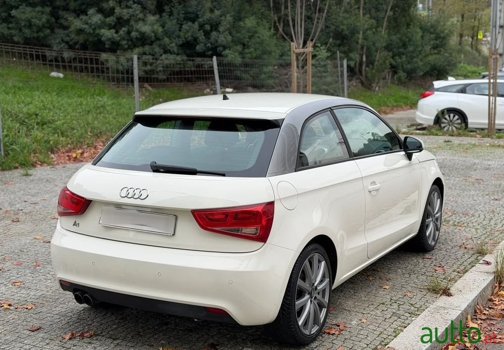 2011' Audi A1 photo #3