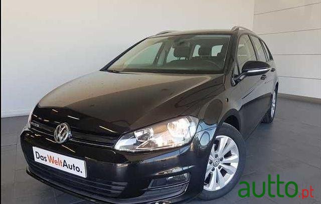 2015' Volkswagen Golf Variant photo #1