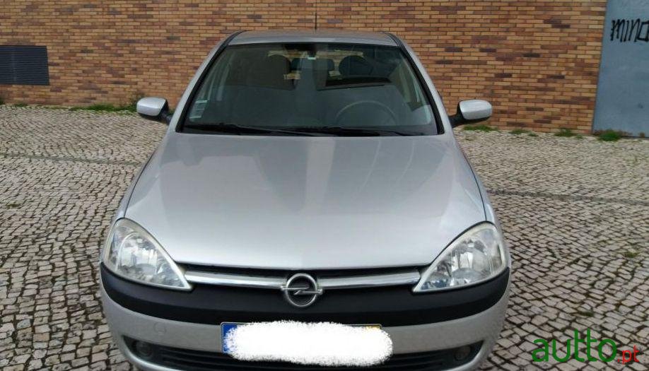 2002' Opel Corsa photo #2