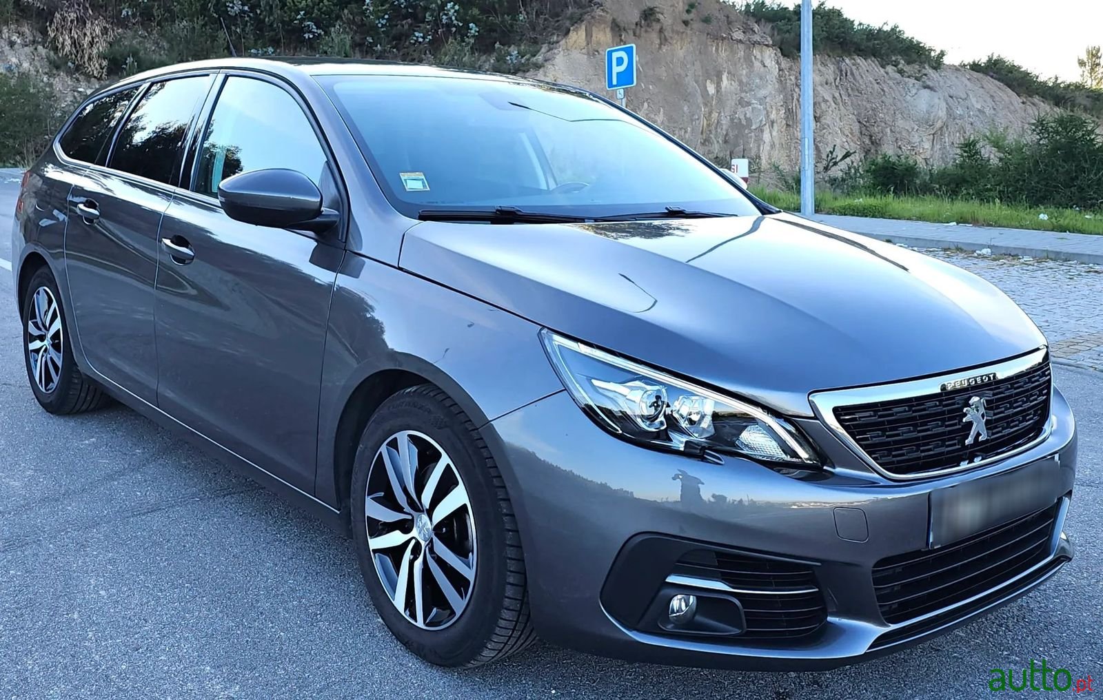 2019' Peugeot 308 Sw photo #1