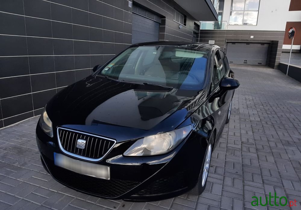 2010' SEAT Ibiza photo #1