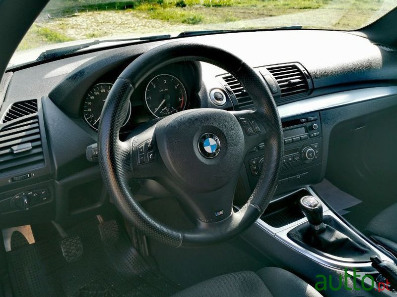 2009' BMW 116 photo #1