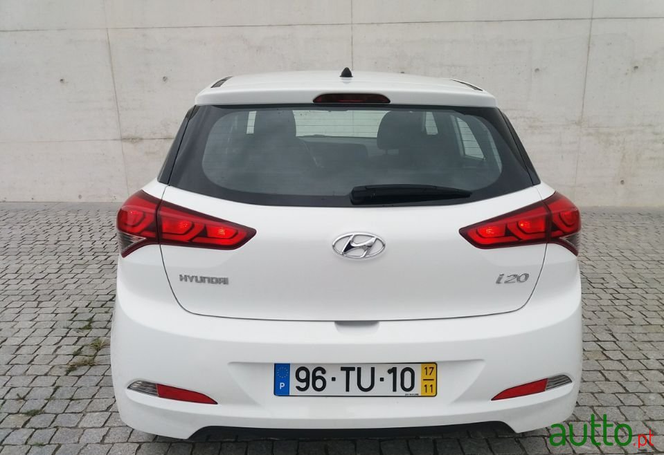 2017' Hyundai i20 photo #6