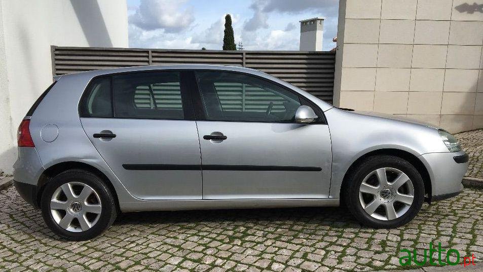 2005' Volkswagen Golf 1.4 Fsi 2005 (5P, 90Cv) photo #2
