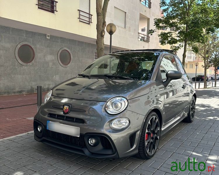 2017' Fiat 595 Abarth photo #3