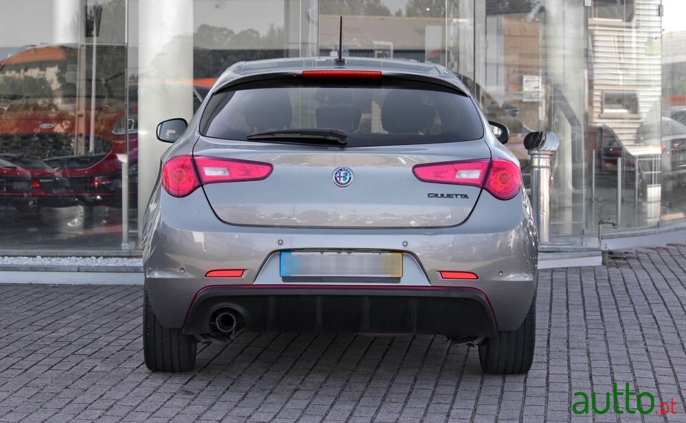 2020' Alfa Romeo Giulietta photo #5