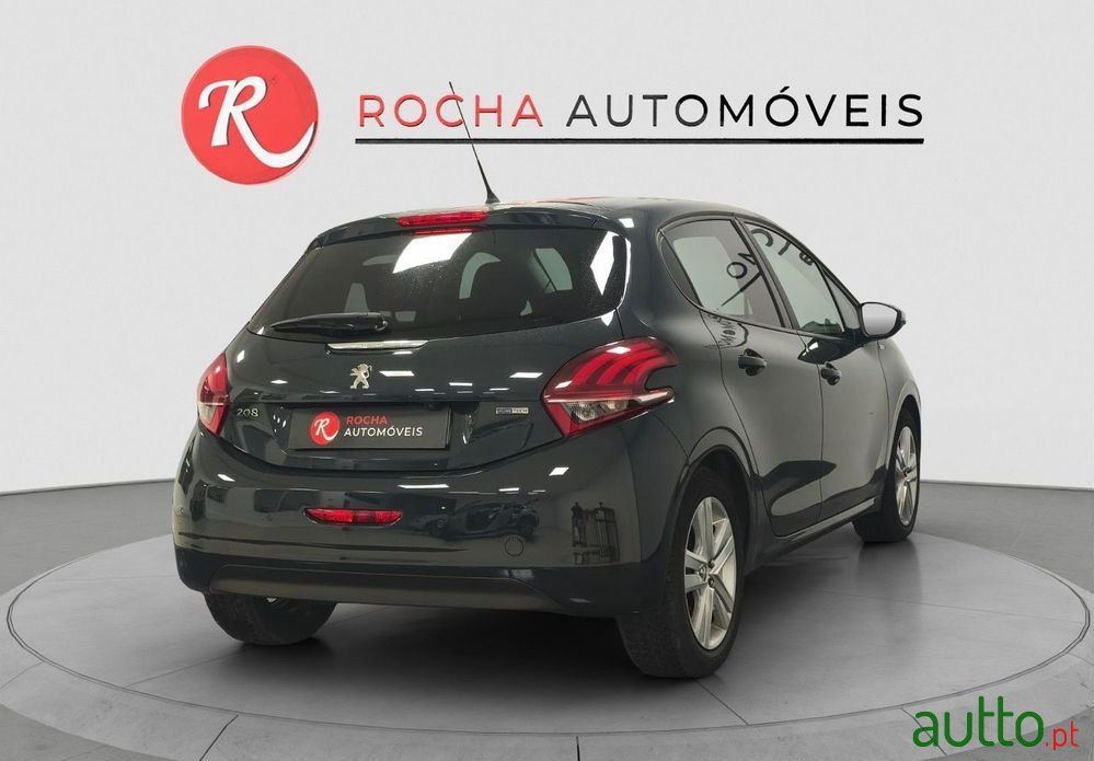 2017' Peugeot 208 1.2 Puretech Active photo #4