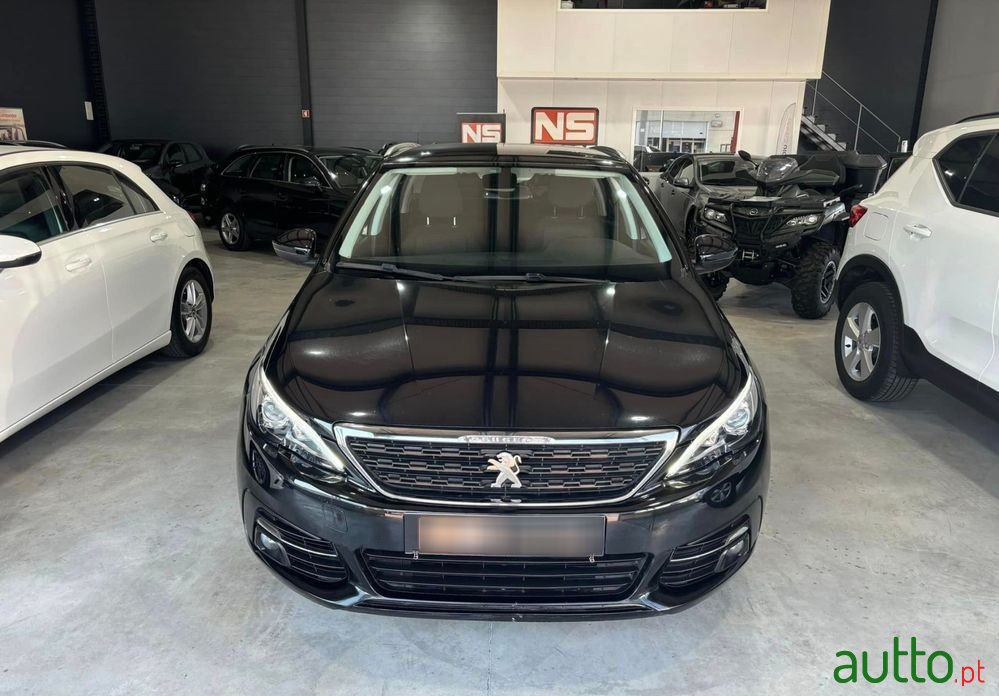 2019' Peugeot 308 Sw photo #2