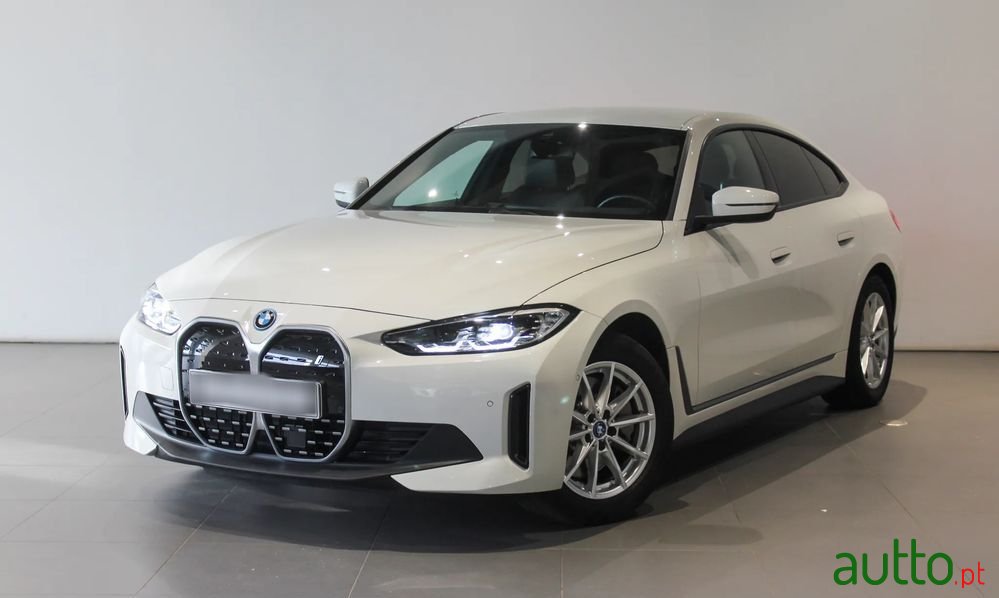 2023' BMW Série I Edrive40 photo #1