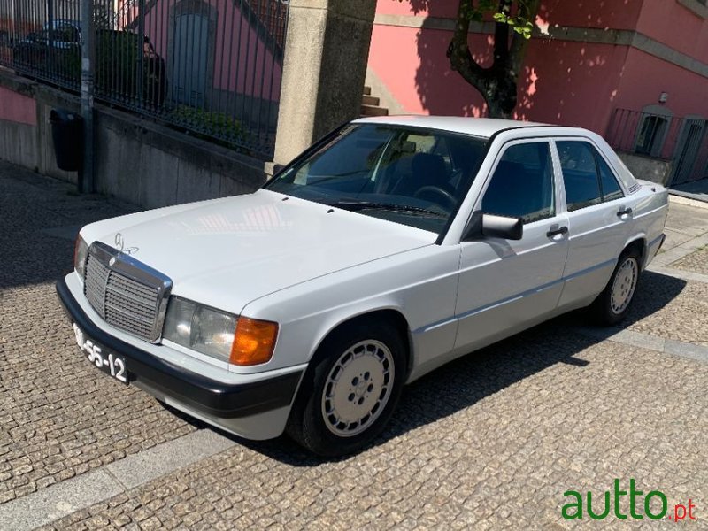 1992' Mercedes-Benz 190 photo #2