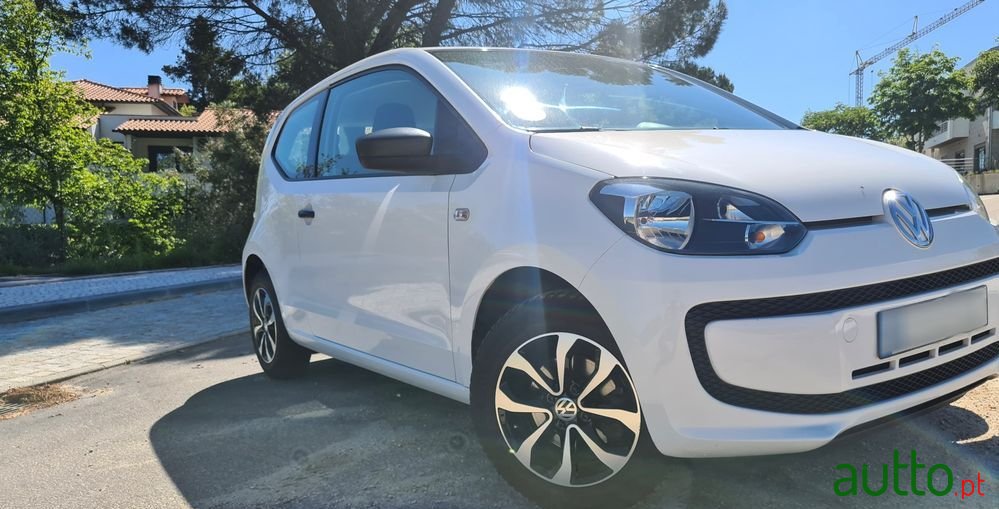 2016' Volkswagen Up! photo #2