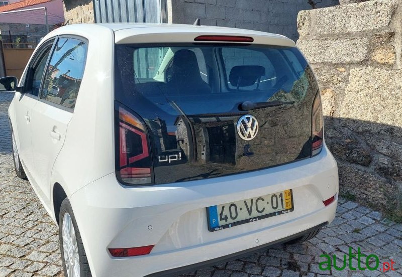 2018' Volkswagen Up photo #3