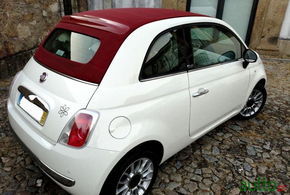 2010' Fiat 500C photo #3