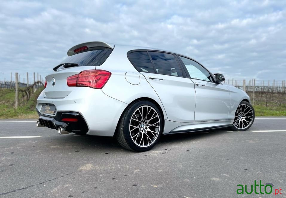 2015' BMW 118 photo #2