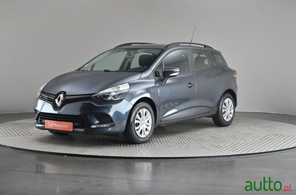 2017' Renault Clio Sport Tourer photo #1