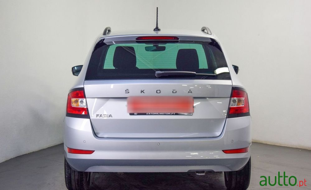 2022' Skoda Fabia Break photo #4