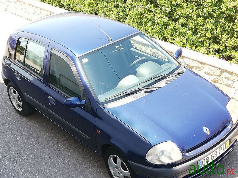 2000' Renault Clio photo #6