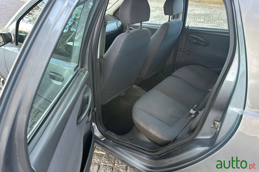2004' Fiat Punto 1.2 60 Active photo #6