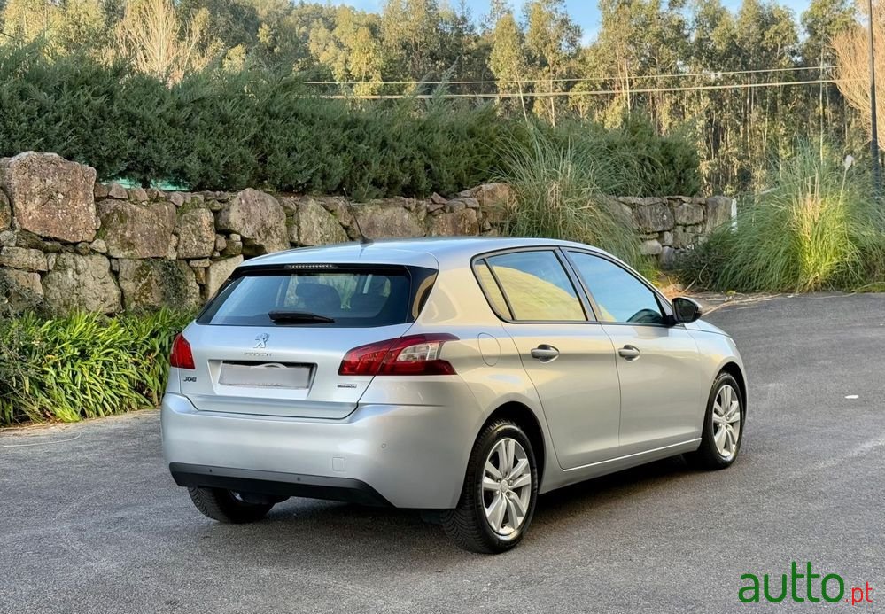 2016' Peugeot 308 1.6 Bluehdi Active photo #3