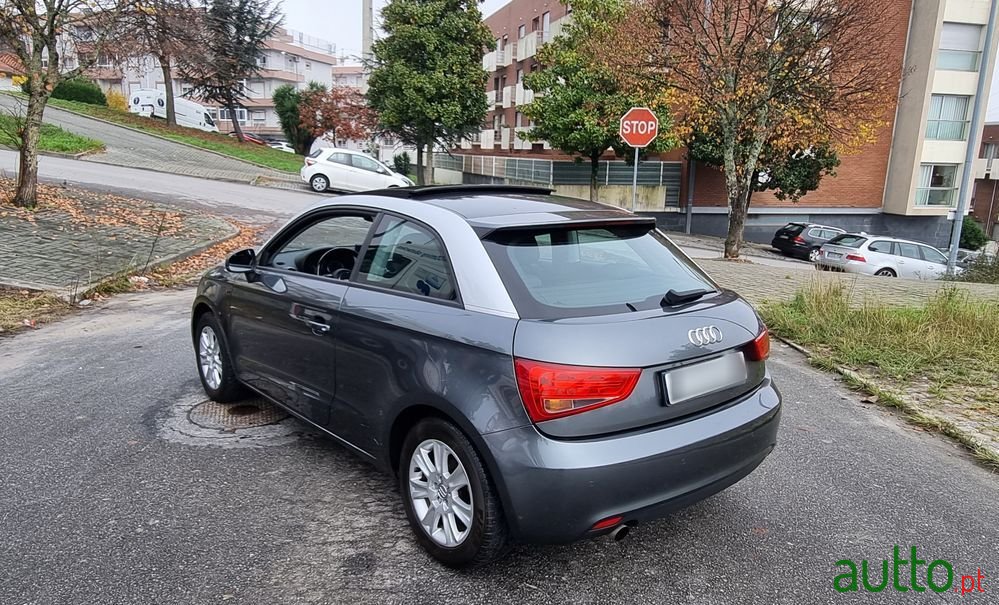 2011' Audi A1 photo #3