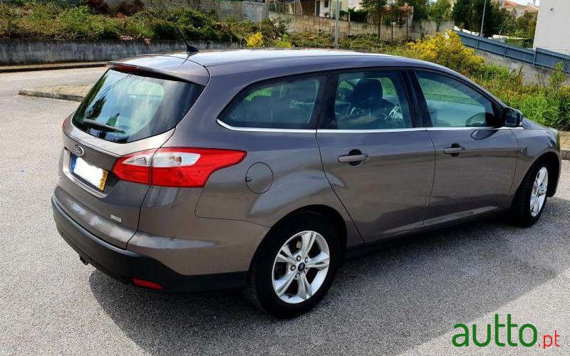2013' Ford Focus Sw photo #4