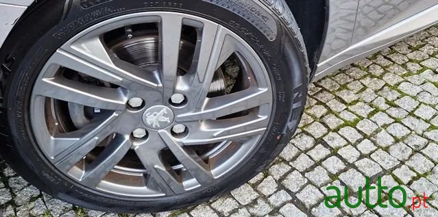 2021' Peugeot 208 photo #5