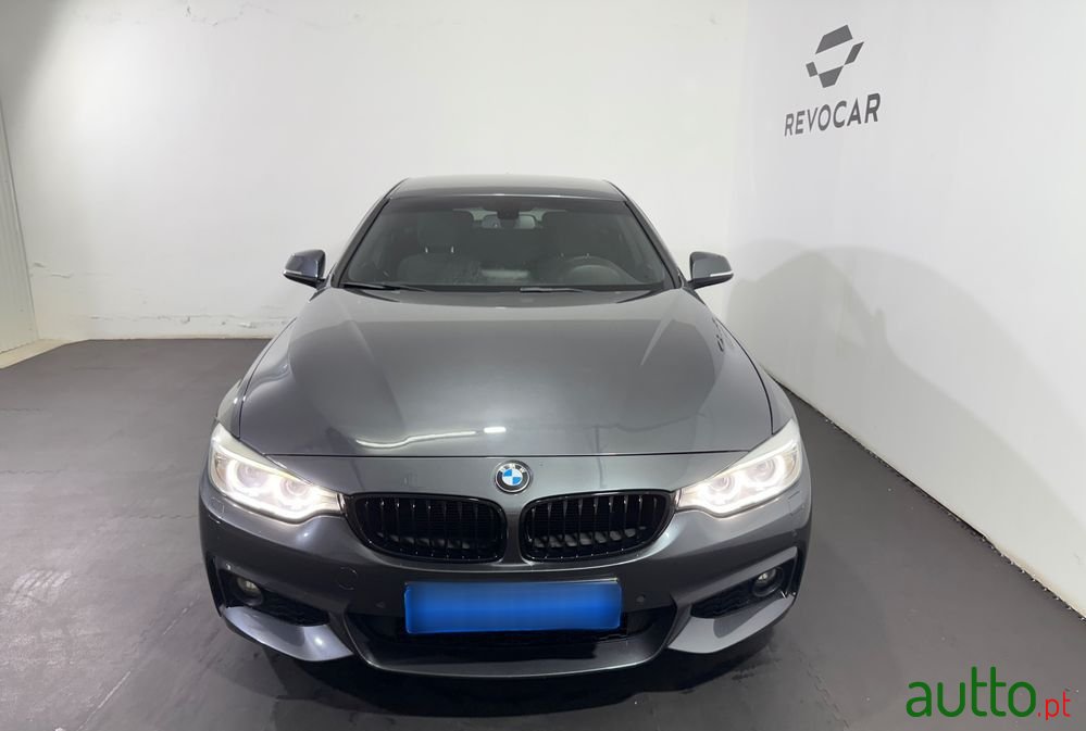 2015' BMW Série 4 D Pack M Auto photo #2