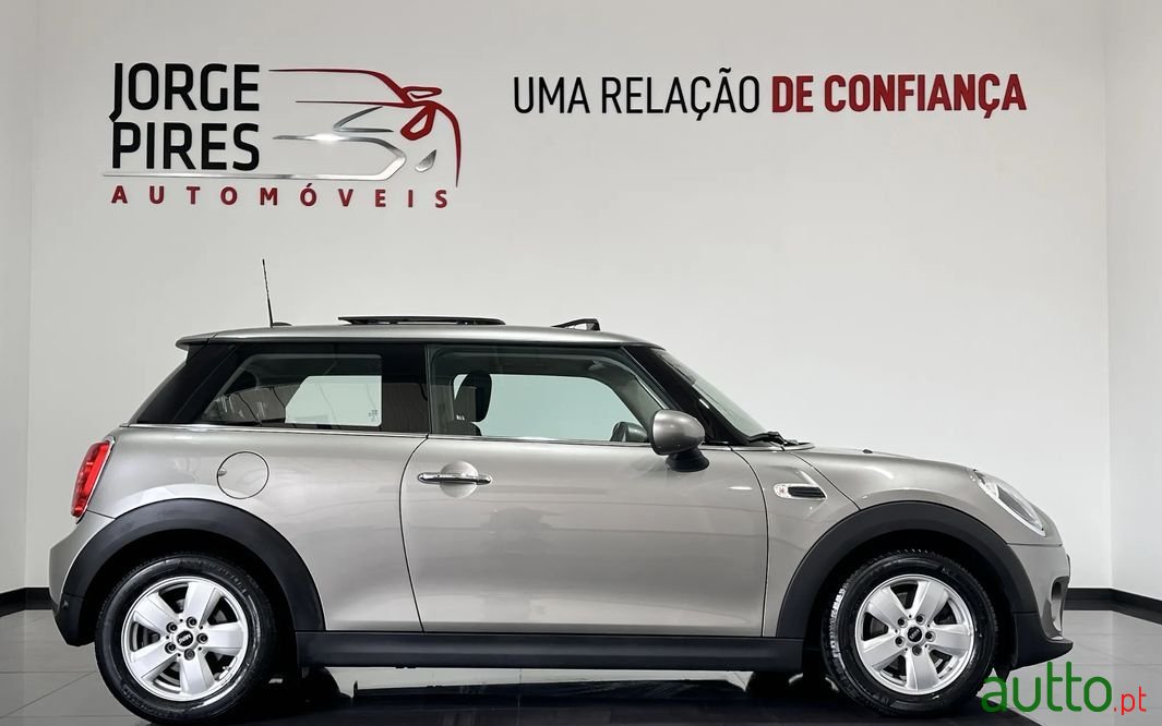 2018' MINI One photo #3