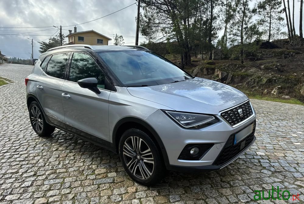 2019' SEAT Arona 1.0 Tsi Xcellence photo #2