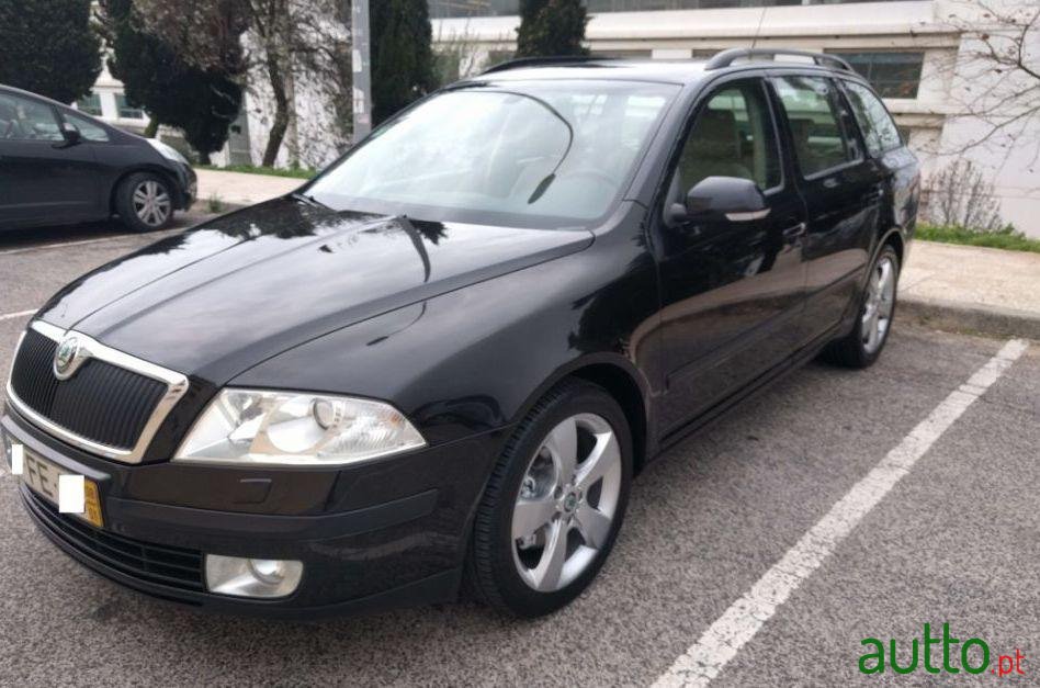 2008' Skoda Octavia Break photo #1