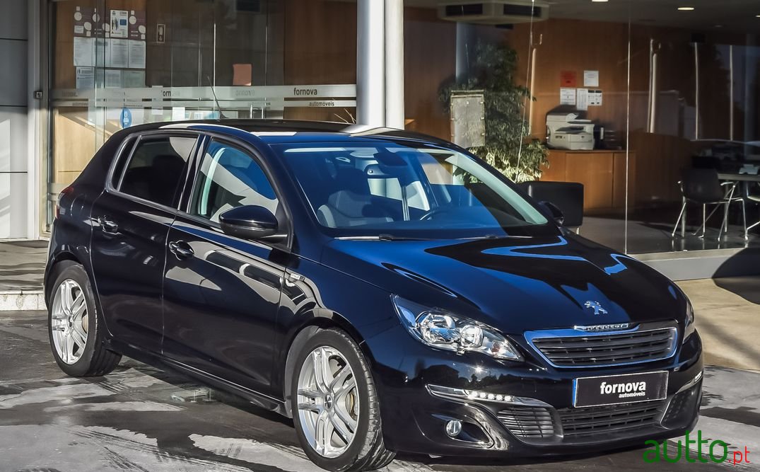 2016' Peugeot 308 photo #1